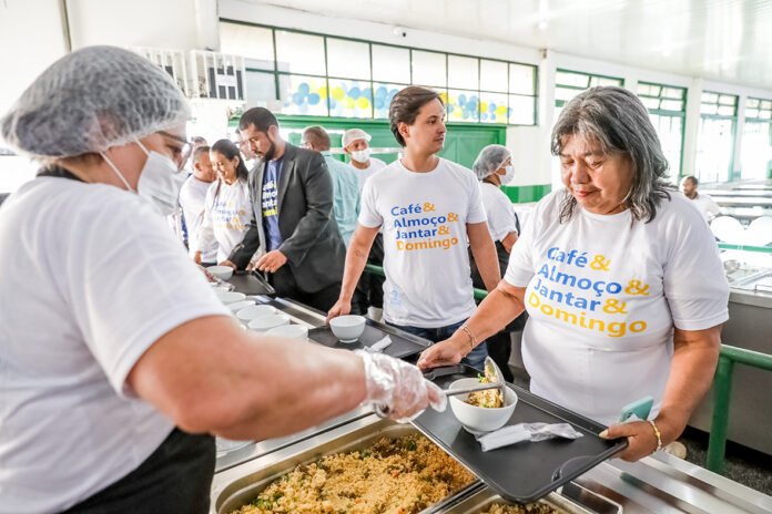 Restaurante Comunitário do Recanto agora tem café da manhã almoço e jantar