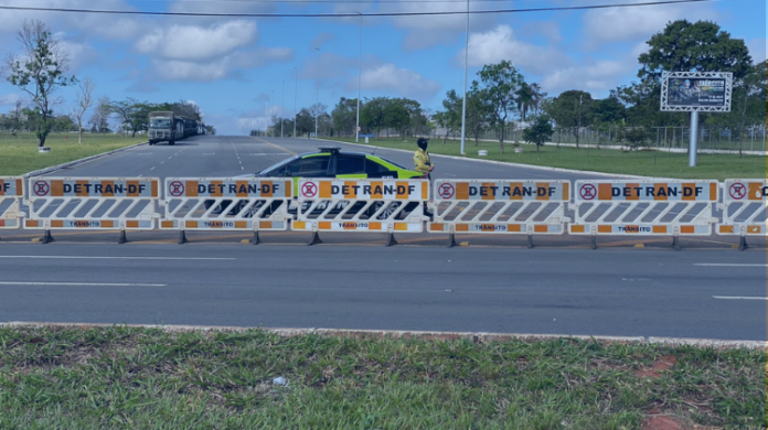 banner-site-interdicao-de-transito-detrandf-foto-vanessa-olinto-1