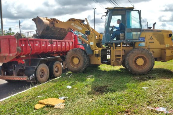 limpeza-na-Cidade-Estrutural-4-768x512