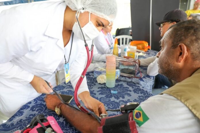 DENTRO-JRO_3503-768x512