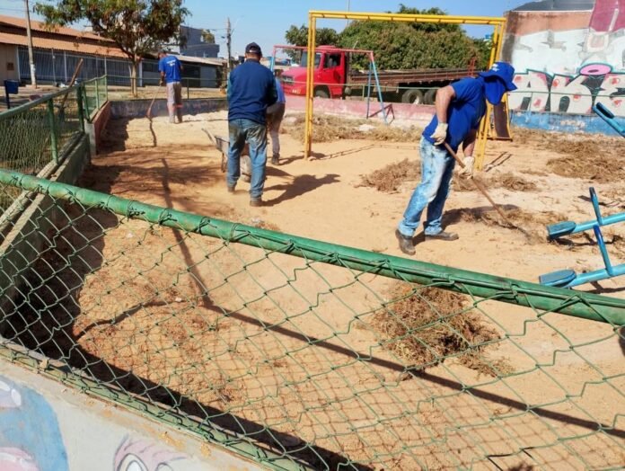 2d1aefc4-8e2c-4a81-a9e8-7b80c31f4d53