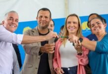 Governadora Celina Leão entrega 15 novos micro-ônibus para reforço de linhas no Paranoá e no Itapoã